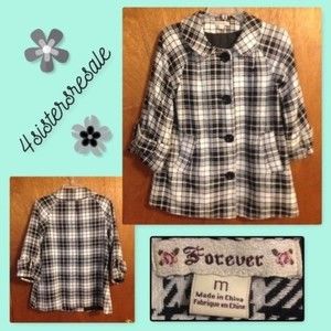 Black & white plaid coat with pockets by Forever in size Medium